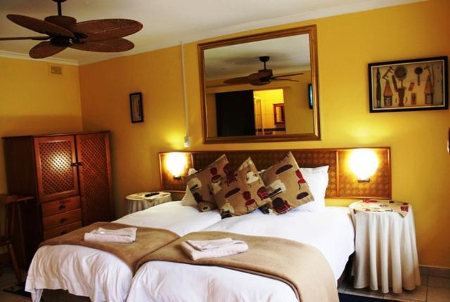 Flintstones Guest House Durban Bagian luar foto