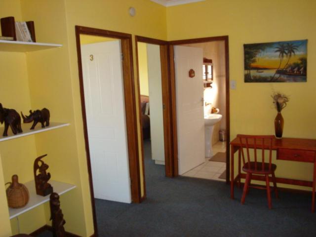 Flintstones Guest House Durban Bagian luar foto