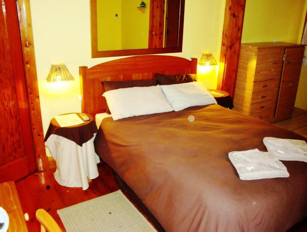 Flintstones Guest House Durban Bagian luar foto