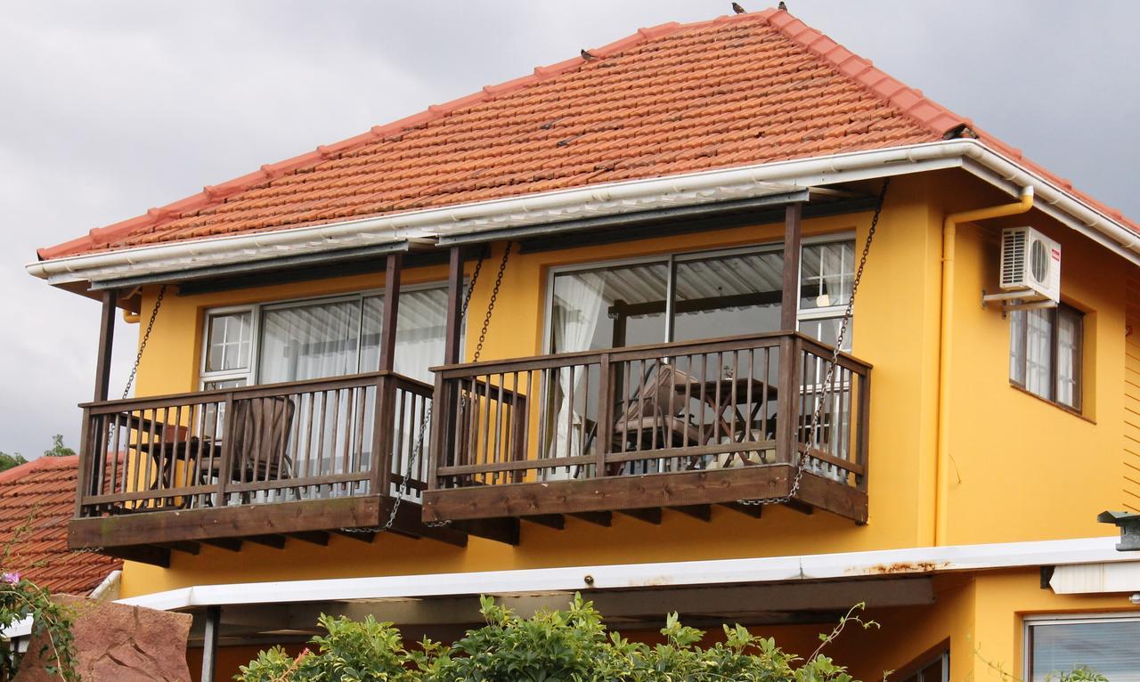 Flintstones Guest House Durban Bagian luar foto