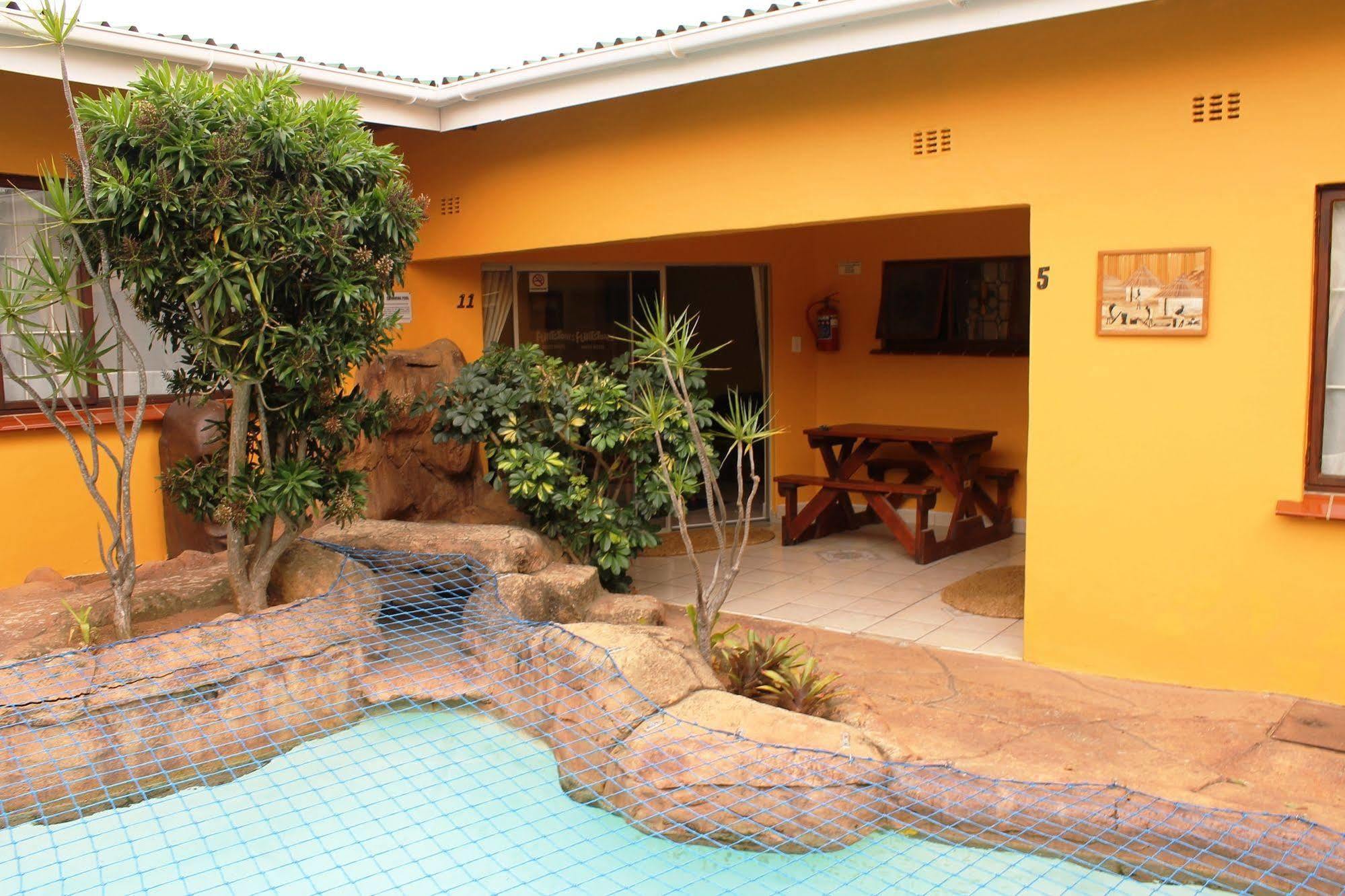 Flintstones Guest House Durban Bagian luar foto