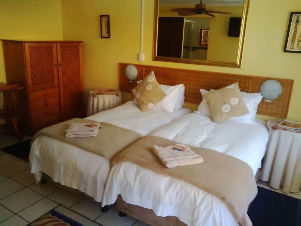 Flintstones Guest House Durban Bagian luar foto